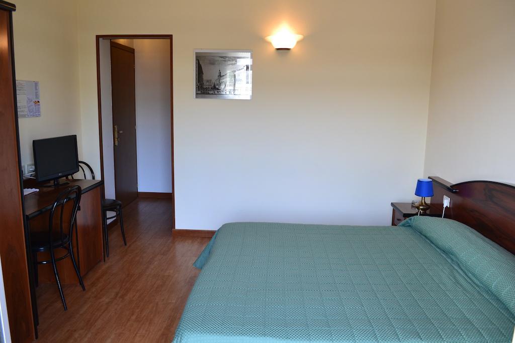 Albergo Elena Pianoro Rom bilde